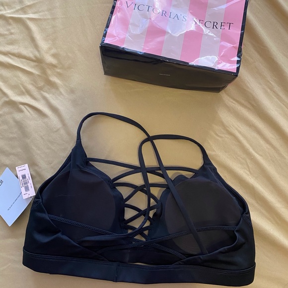 Victoria’s Secret sports bra - Picture 2 of 3
